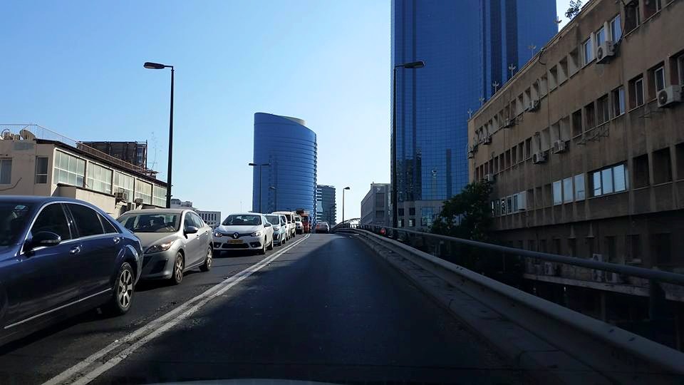 משרד הכלכלה: נסייע לנפגעי הרכבת הקלה בת”א