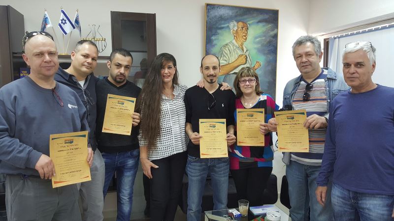 זכות בסיסית. יואב קליין (מימין) וחברי הוועד|צילום: באדיבות ההסתדרות משגב: עובדי חברת “תדביק” התאגדו