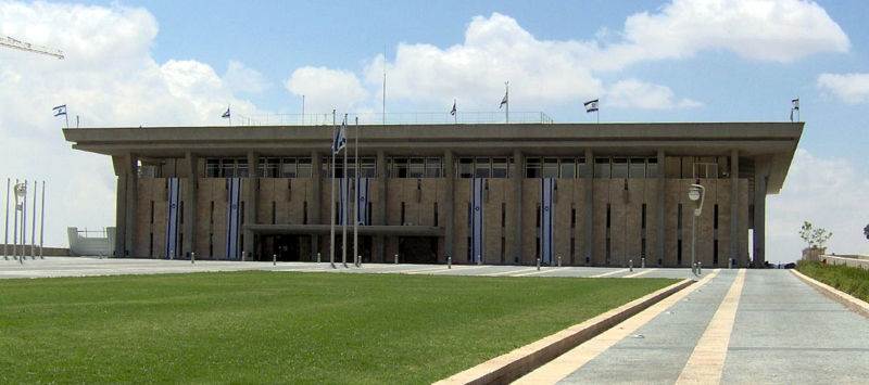 מטרה: לשים את מחלות המעי הדלקתיות על סדר היום הציבורי. בתמונה: משכן הכנסת | צילום ארכיון: ג'ושוע פאקווין, מתוך וויקיפדיה המשכן הסגלגל