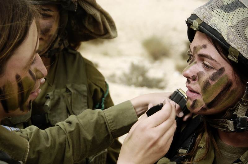 “אנחנו מצדיעים לכן, אתן הרמטכ”לים בעתיד”