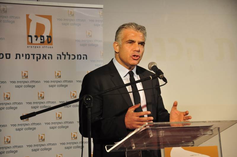 לפיד לרבנים הראשיים: צאו באמירה תומכת בלימודי הליב”ה