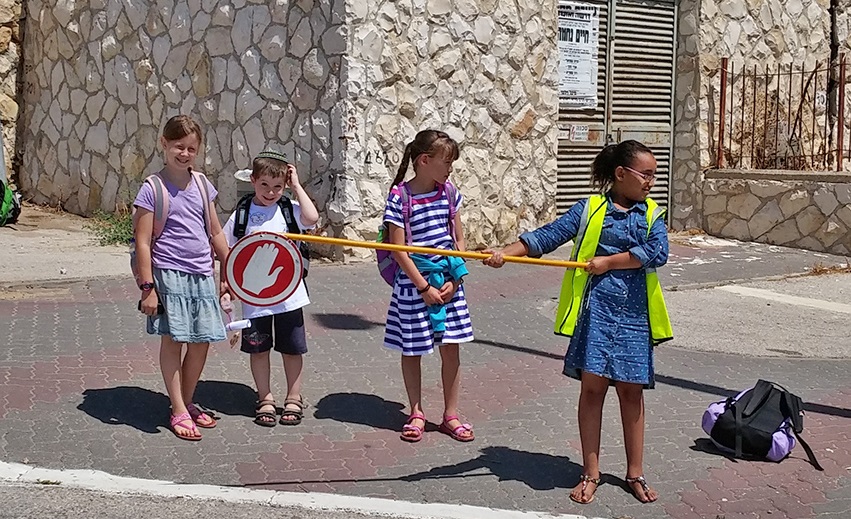 פתיחת הלימודים: המשטרה וההורים נערכים