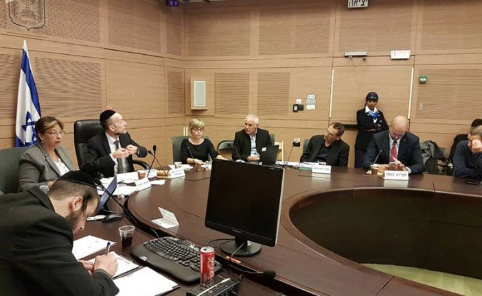 דרישה לאפשר לנהגים פרטיים להסיע בתשלום