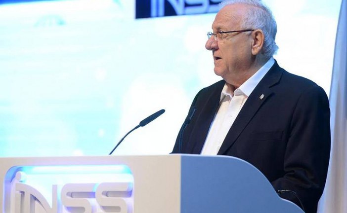 הנשיא מנסה לתקן את היחסים עם מקסיקו