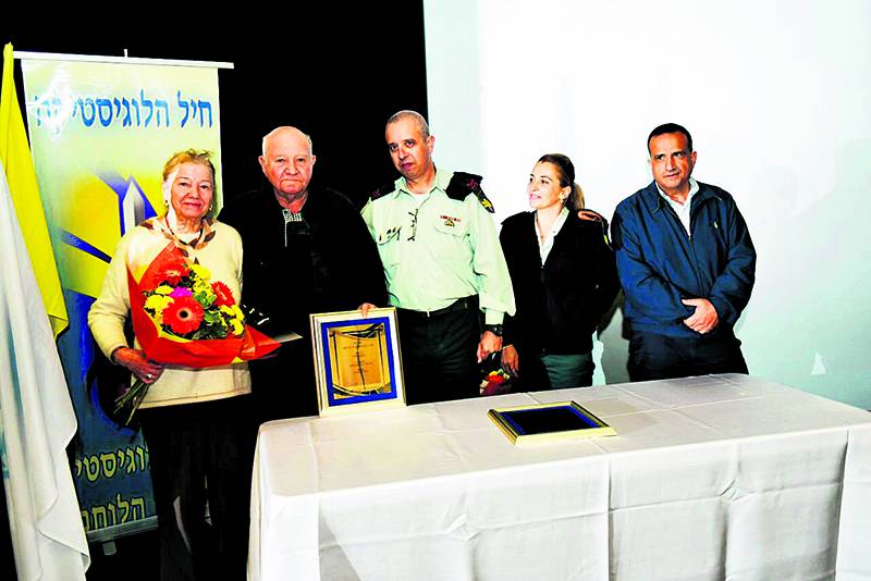 פרס לבן 75 שמתנדב בצבא